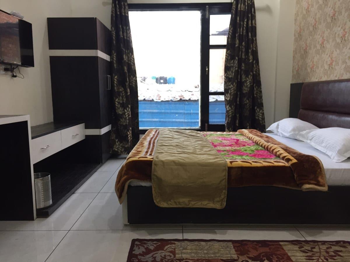 Oyo 30415 Hotel White City Anandpur  Экстерьер фото