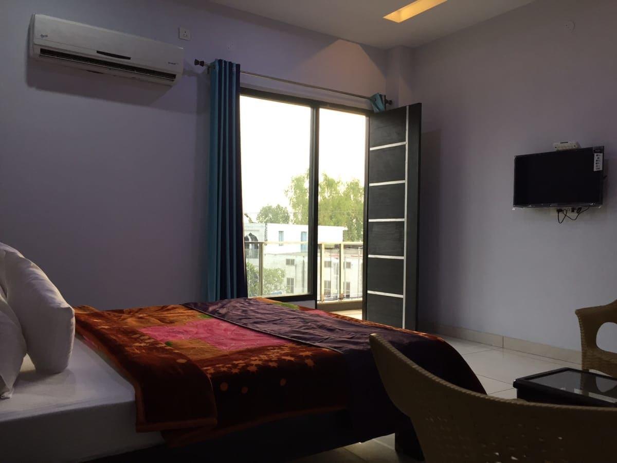 Oyo 30415 Hotel White City Anandpur  Экстерьер фото